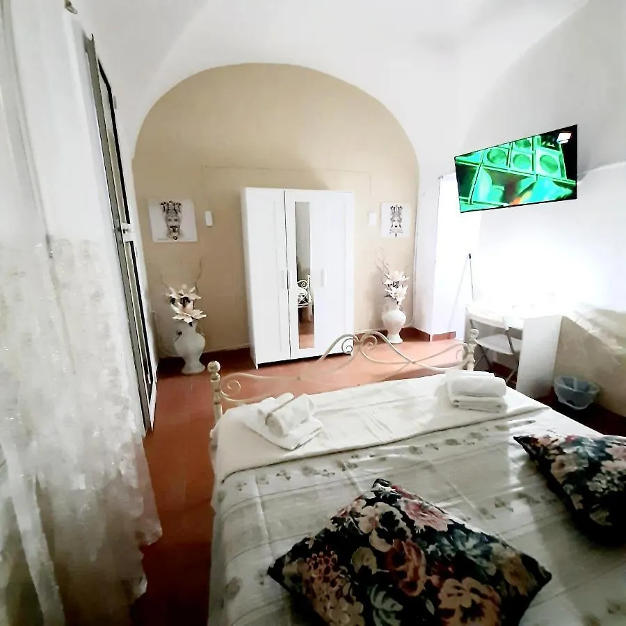 Holiday House Da Alessandra Catania 0*,  Italia