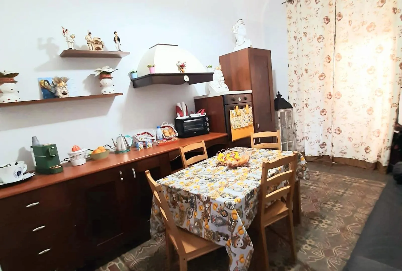 Holiday House Da Alessandra Catania Italia